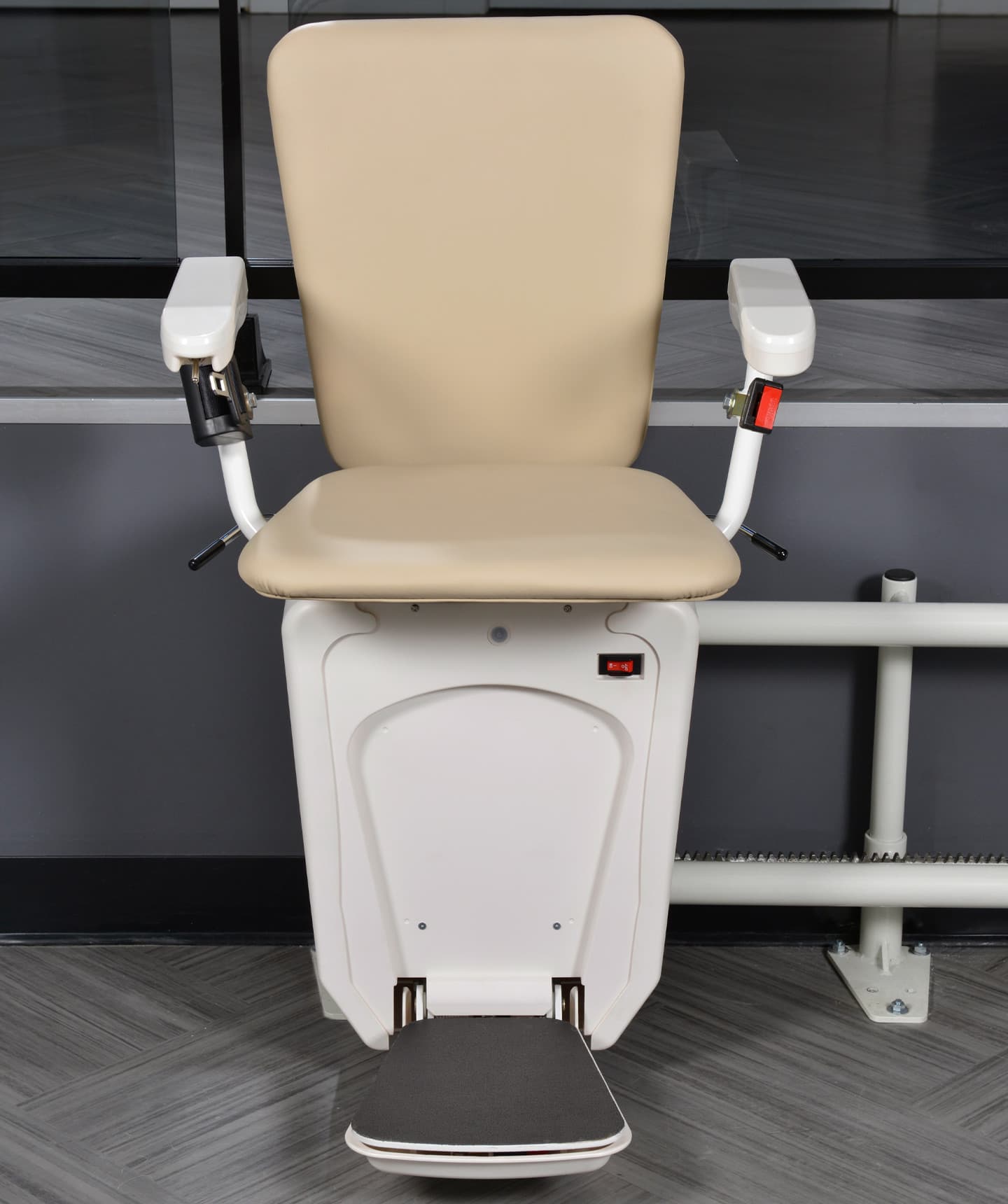Savaria Stairfriend 23 - Curved Stairlift